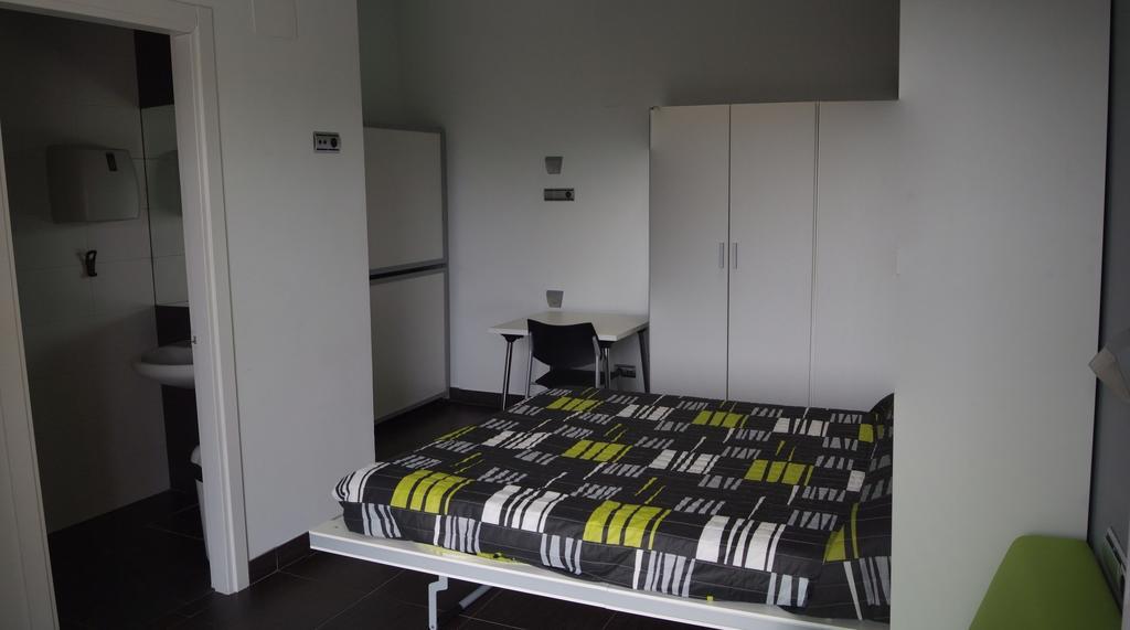 Albergue/Auberge Ulia Youth Hostel San Sebastian Room photo